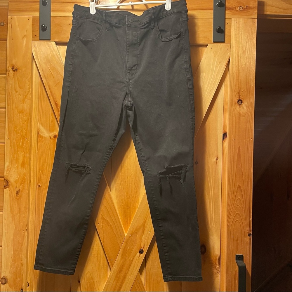 American Eagle distressed Black Jeans, size 18 Short